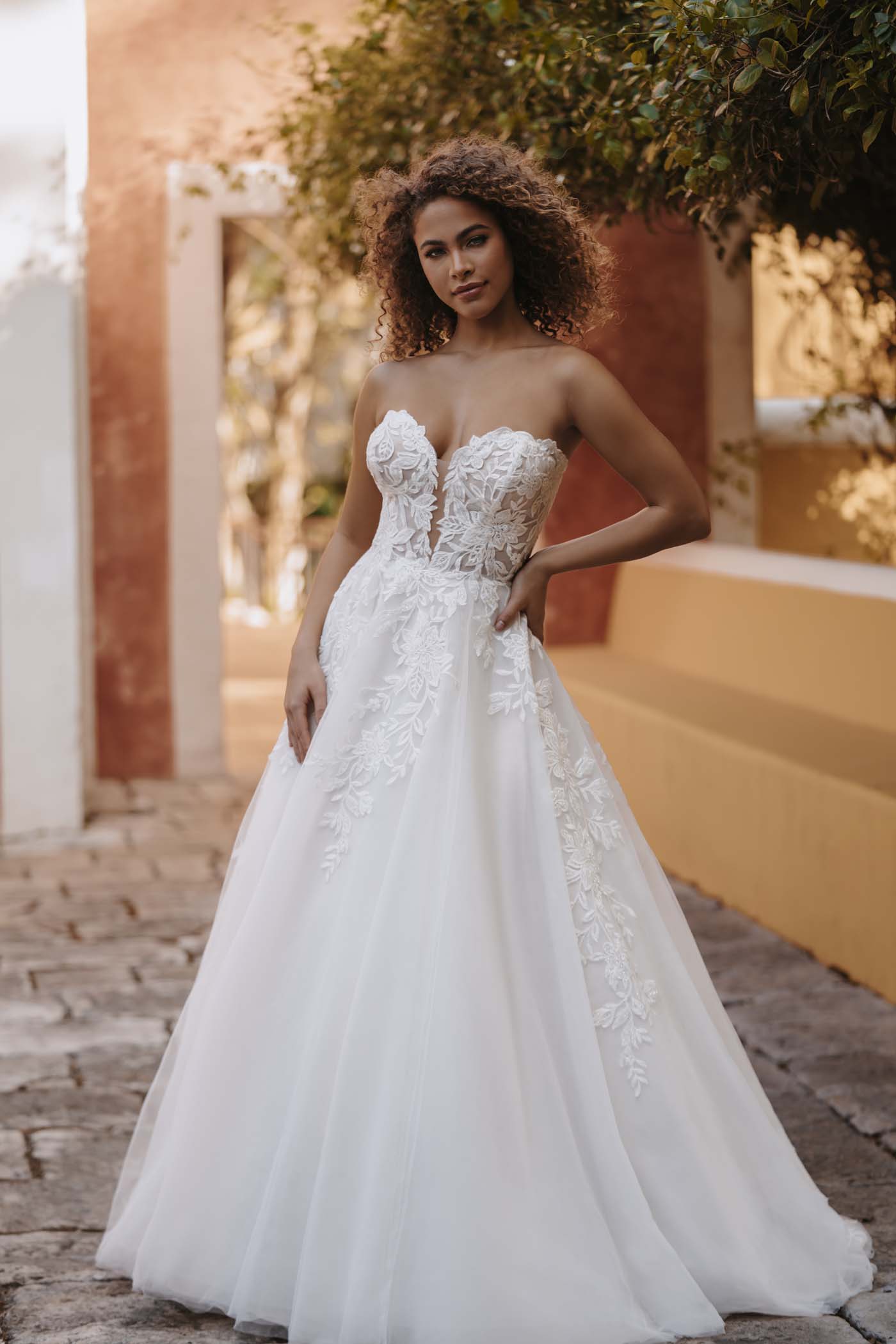3550 – Allure Bridals