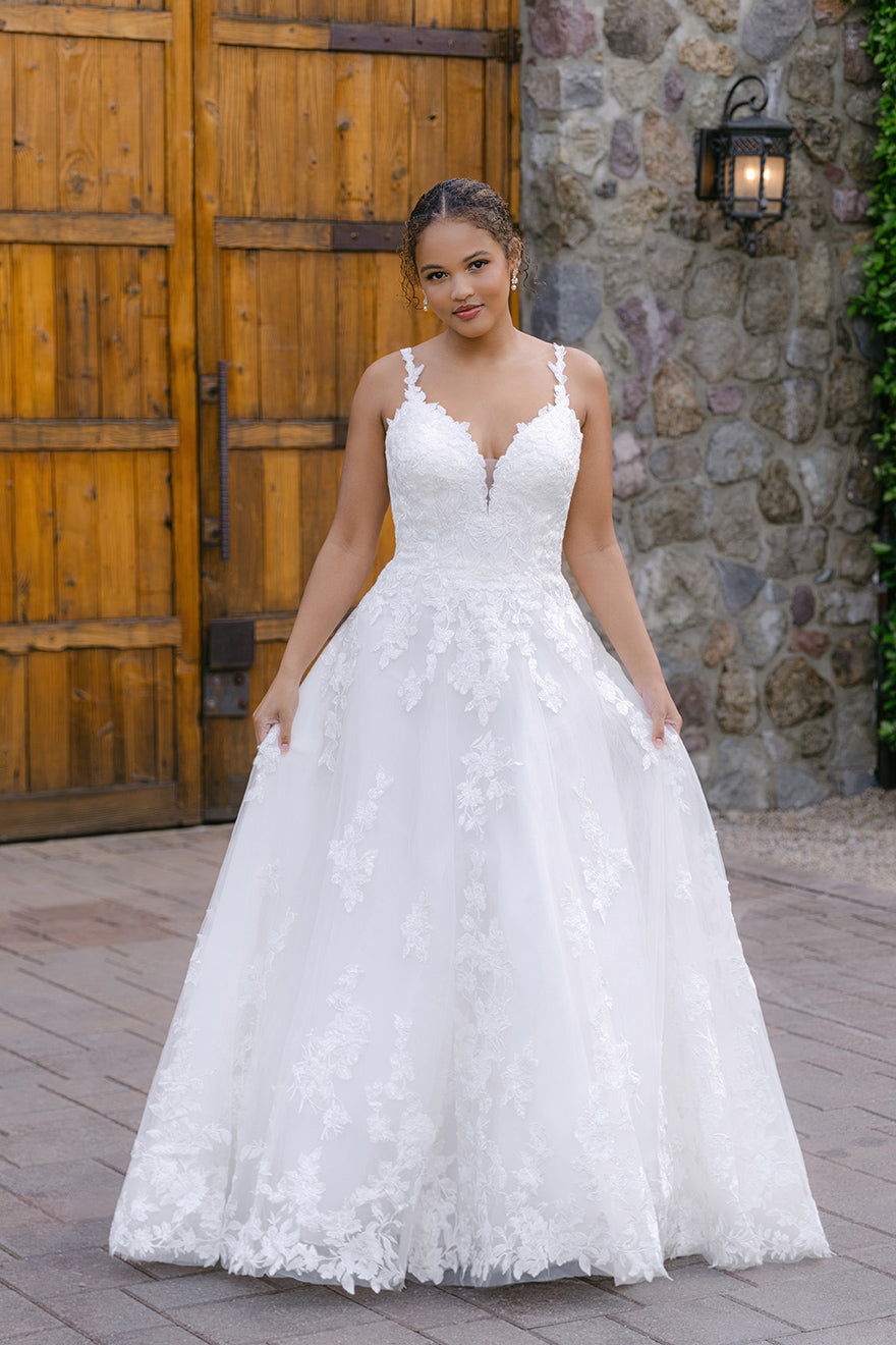 9811 – Allure Bridals