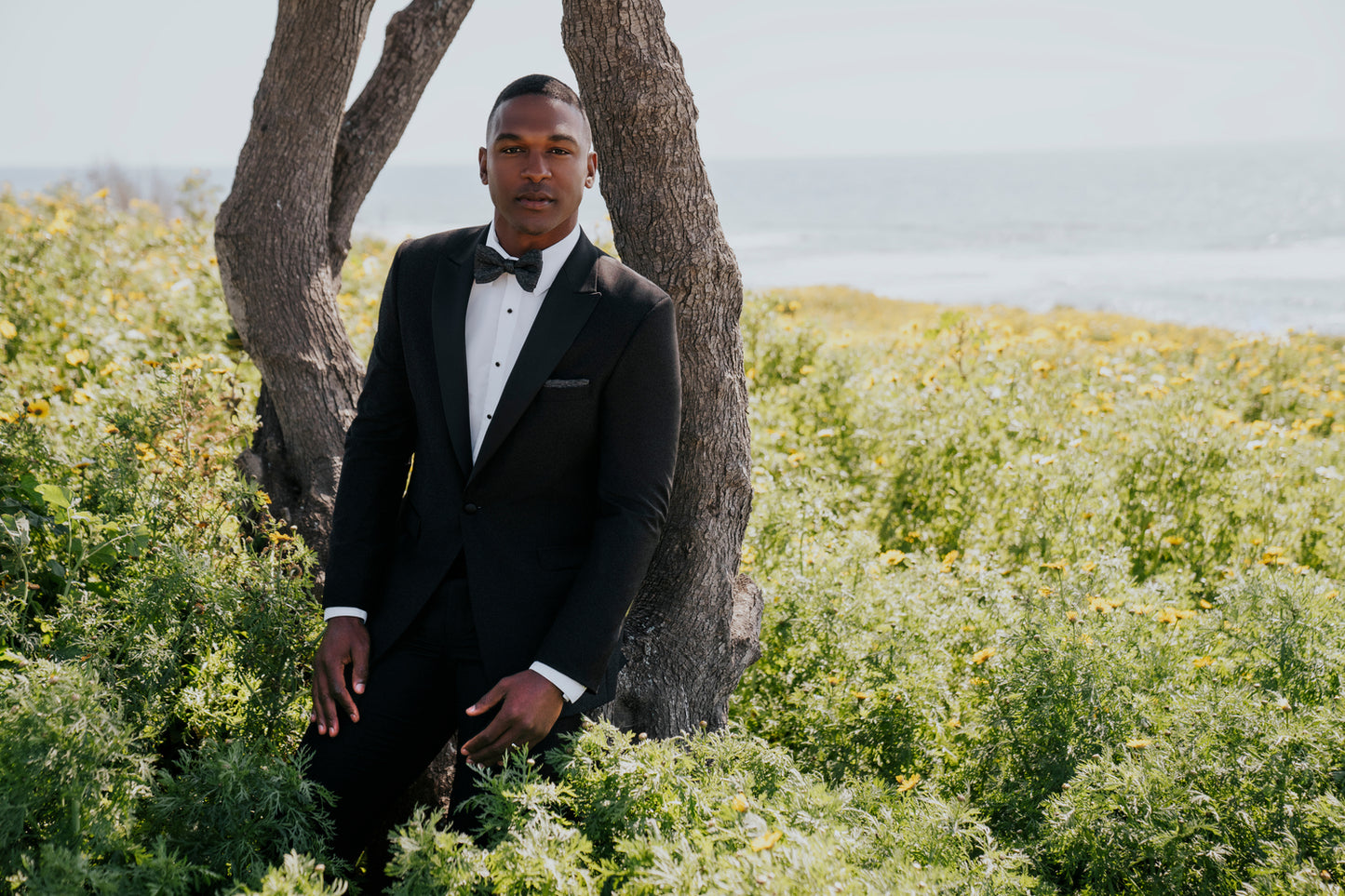 Onyx Black Peak Lapel Tuxedo