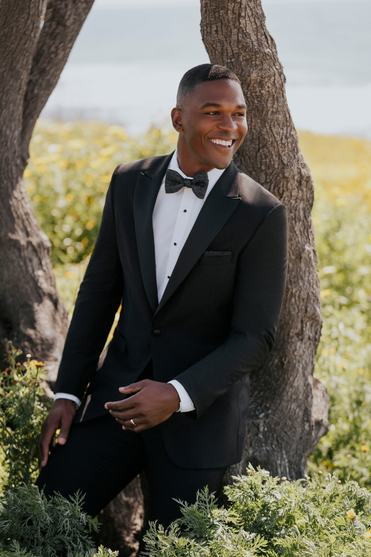 Onyx Black Peak Lapel Tuxedo