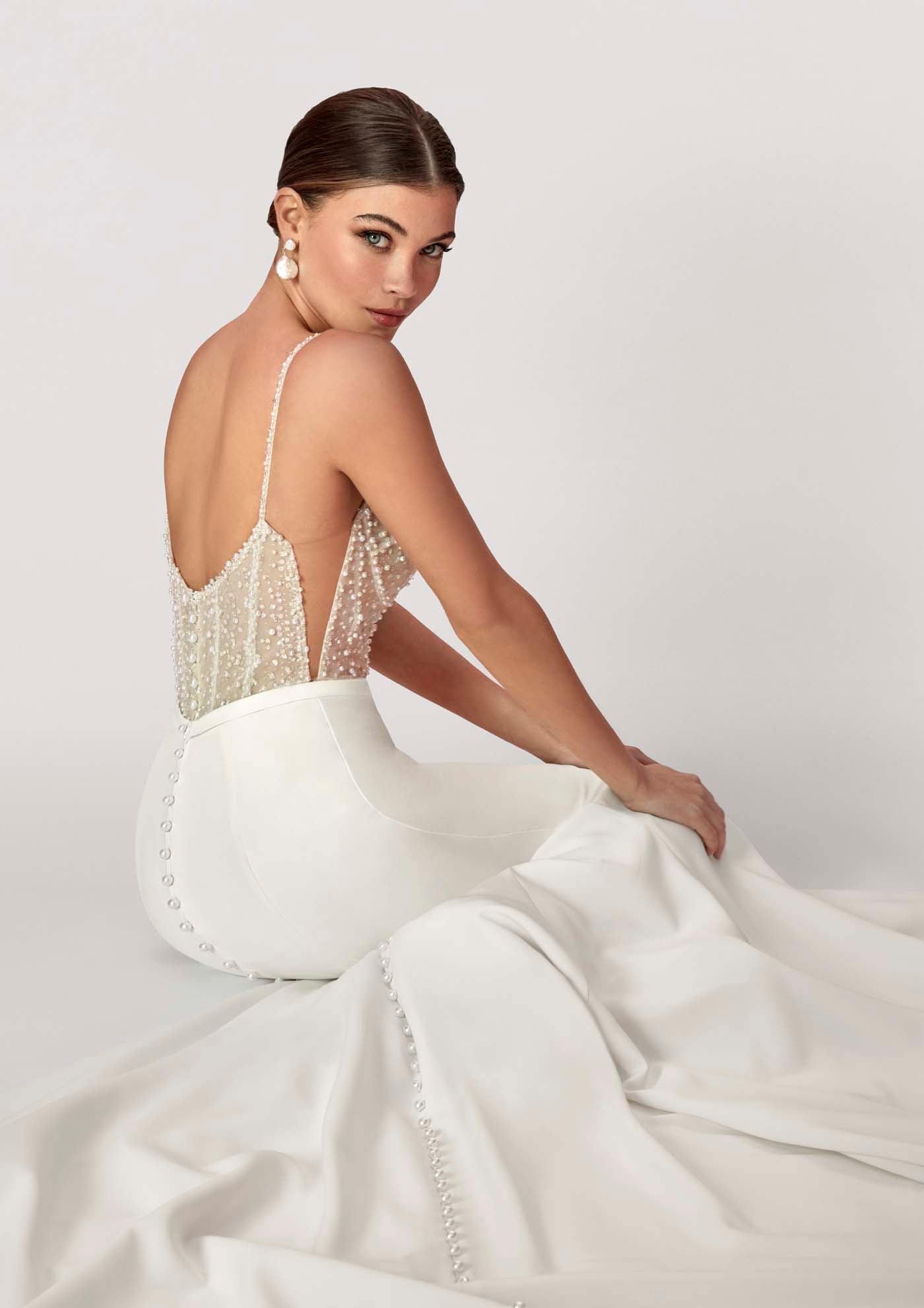MJ1050 - Gigi