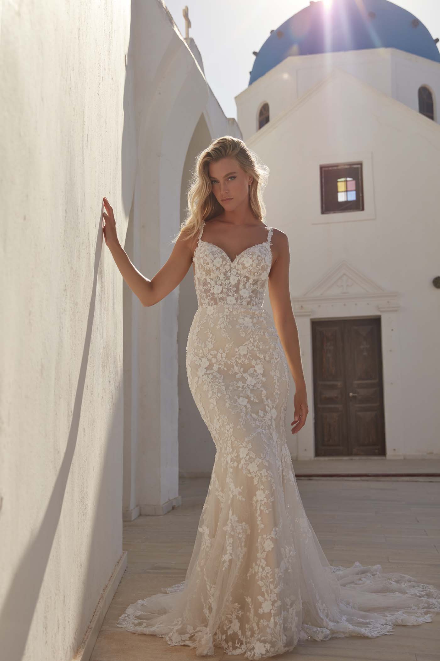 MJ1108 - Faviana