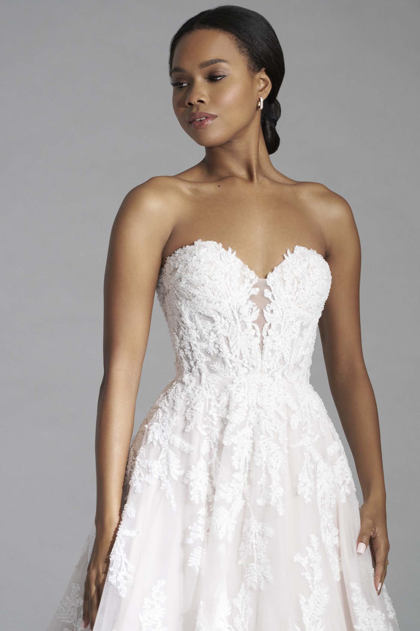 MJ1156 - Esther