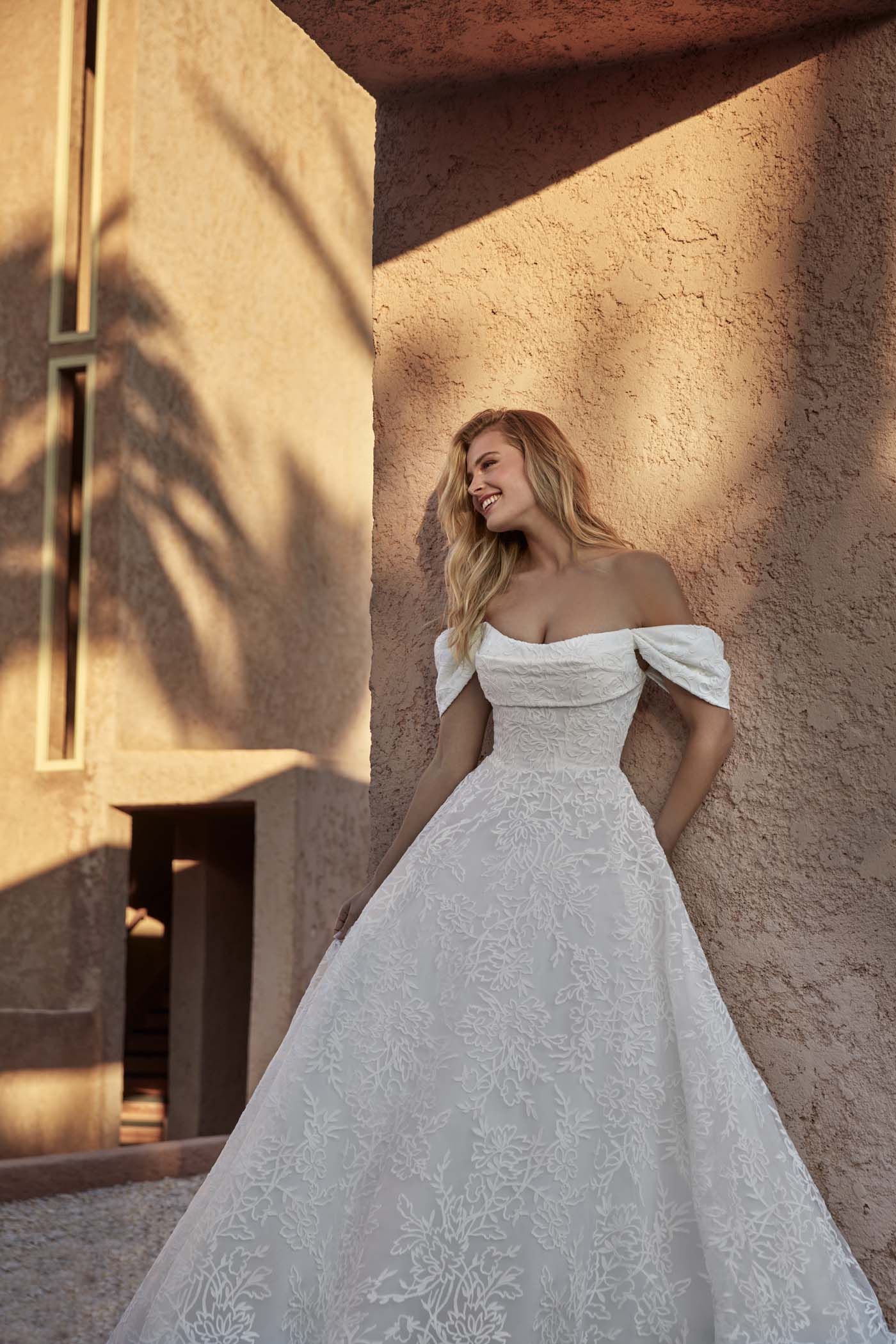 MJ1164 - Evangeline