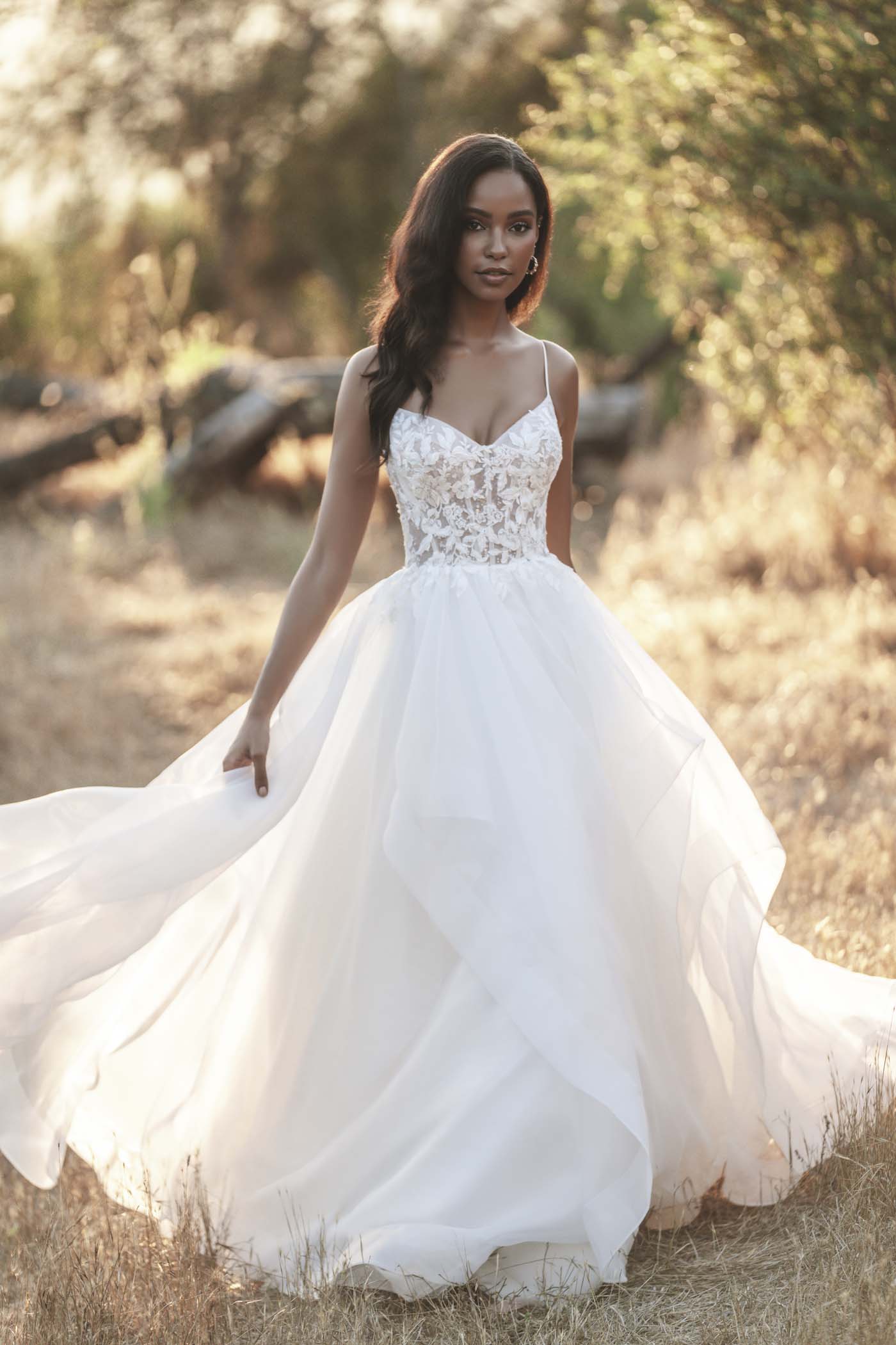 R3703