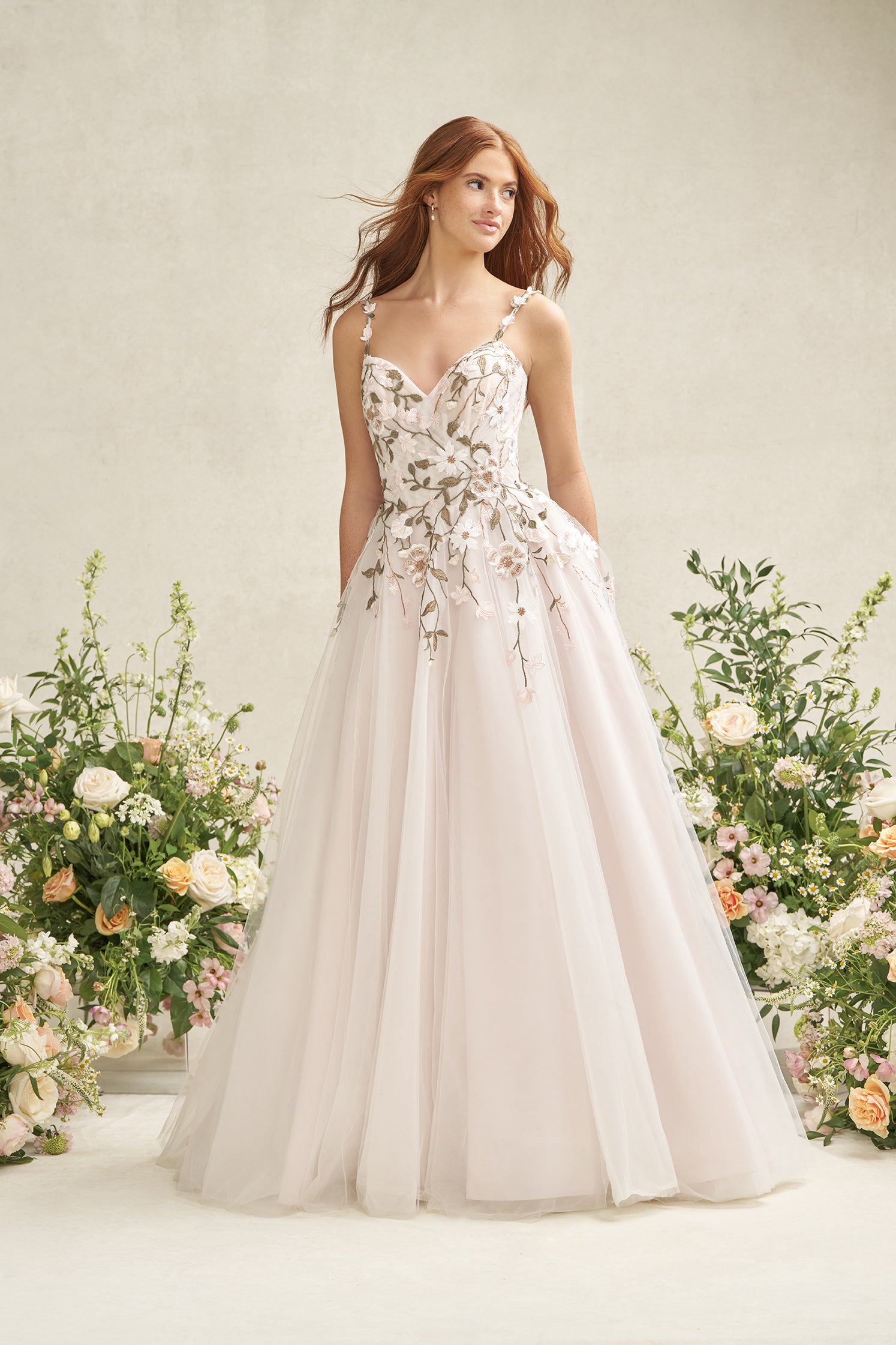 R3912 – Allure Bridals