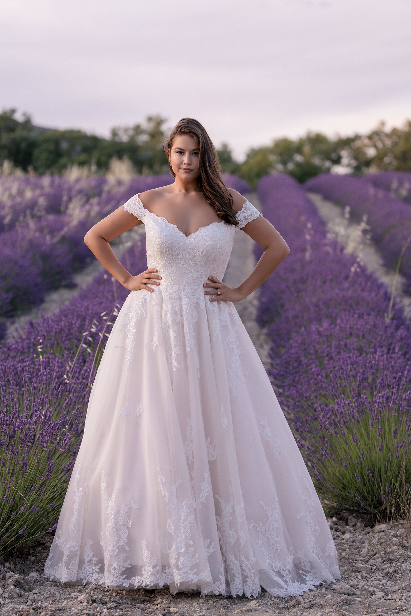 W520 Allure Bridals W520 Allure Bridals
