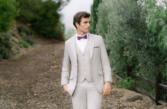 What Grooms Should Know About Suit Fabrics