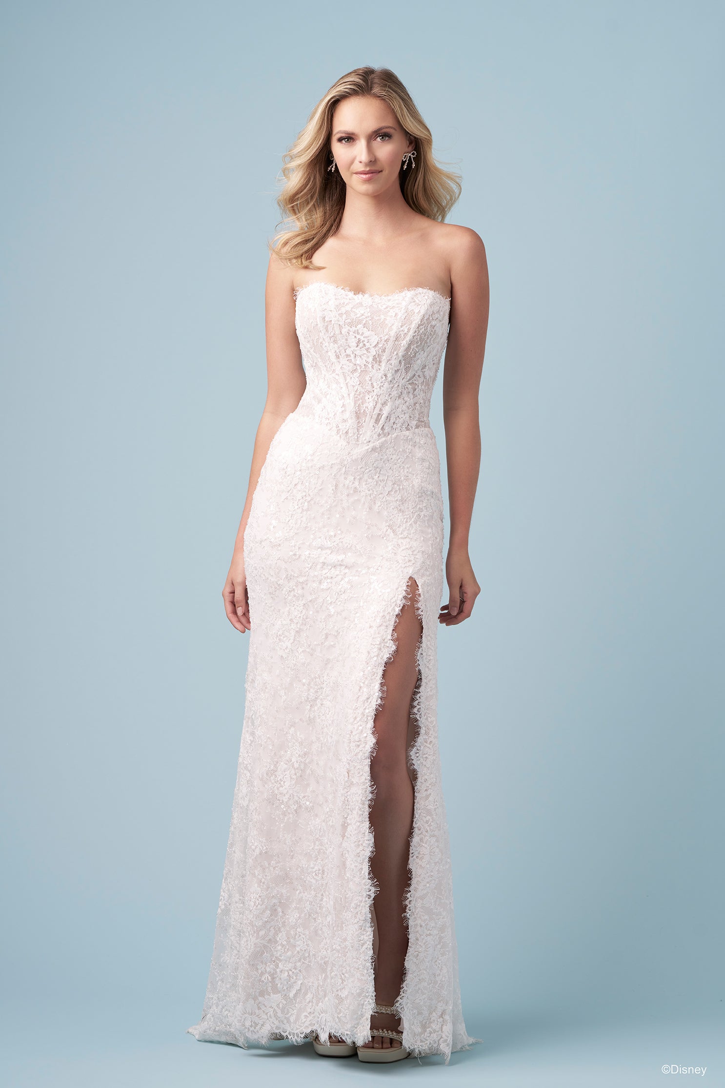 D477 - Snow White | Disney Princess Wedding Dresses