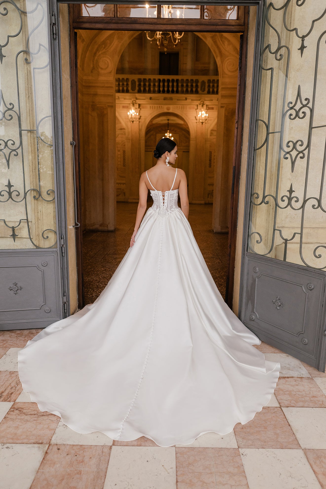 E613 - Amelia – Allure Bridals