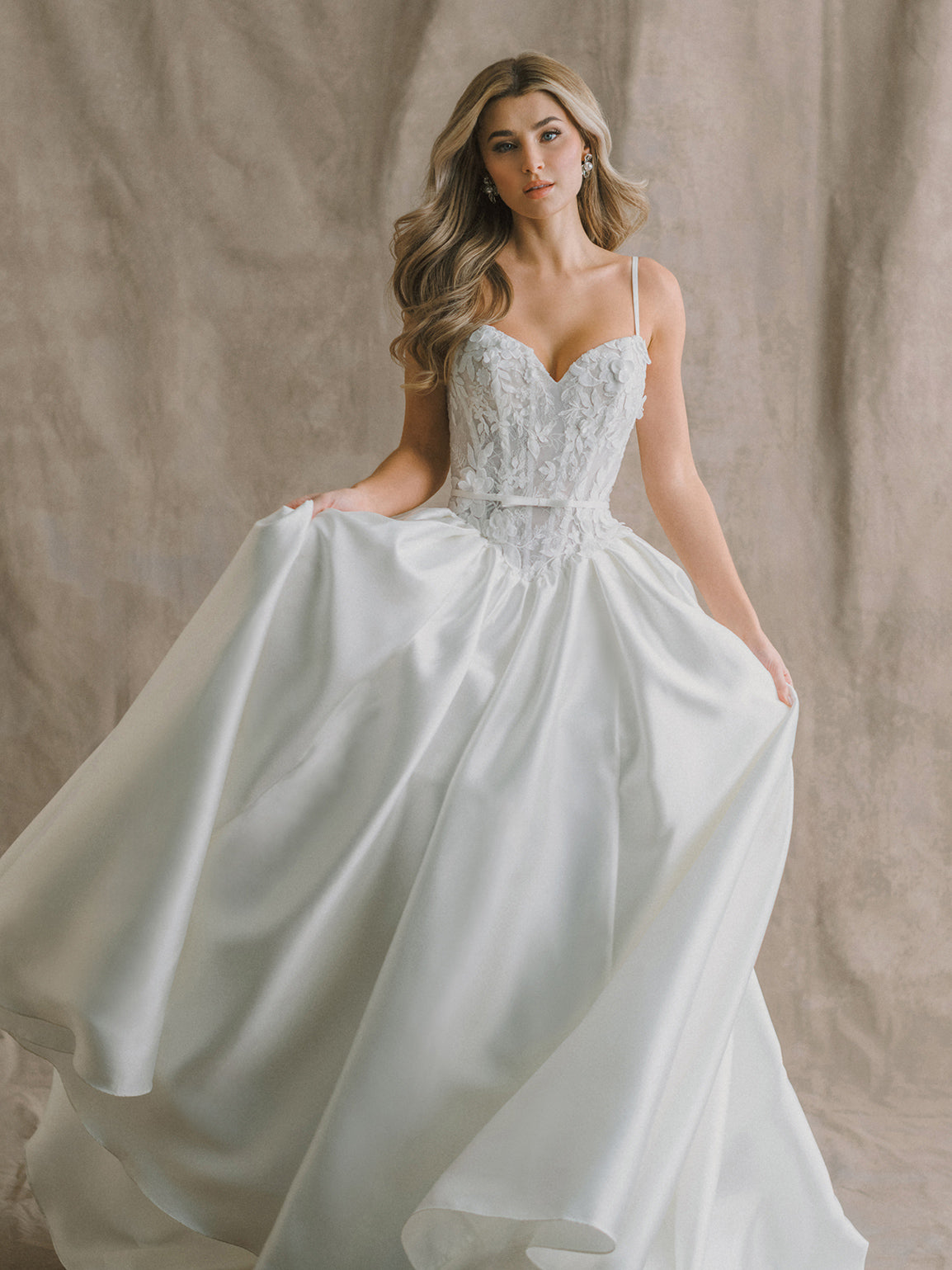 E613 - Amelia