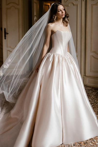 Miss Veil( ミスヴェール) V096C – Allure Bridals