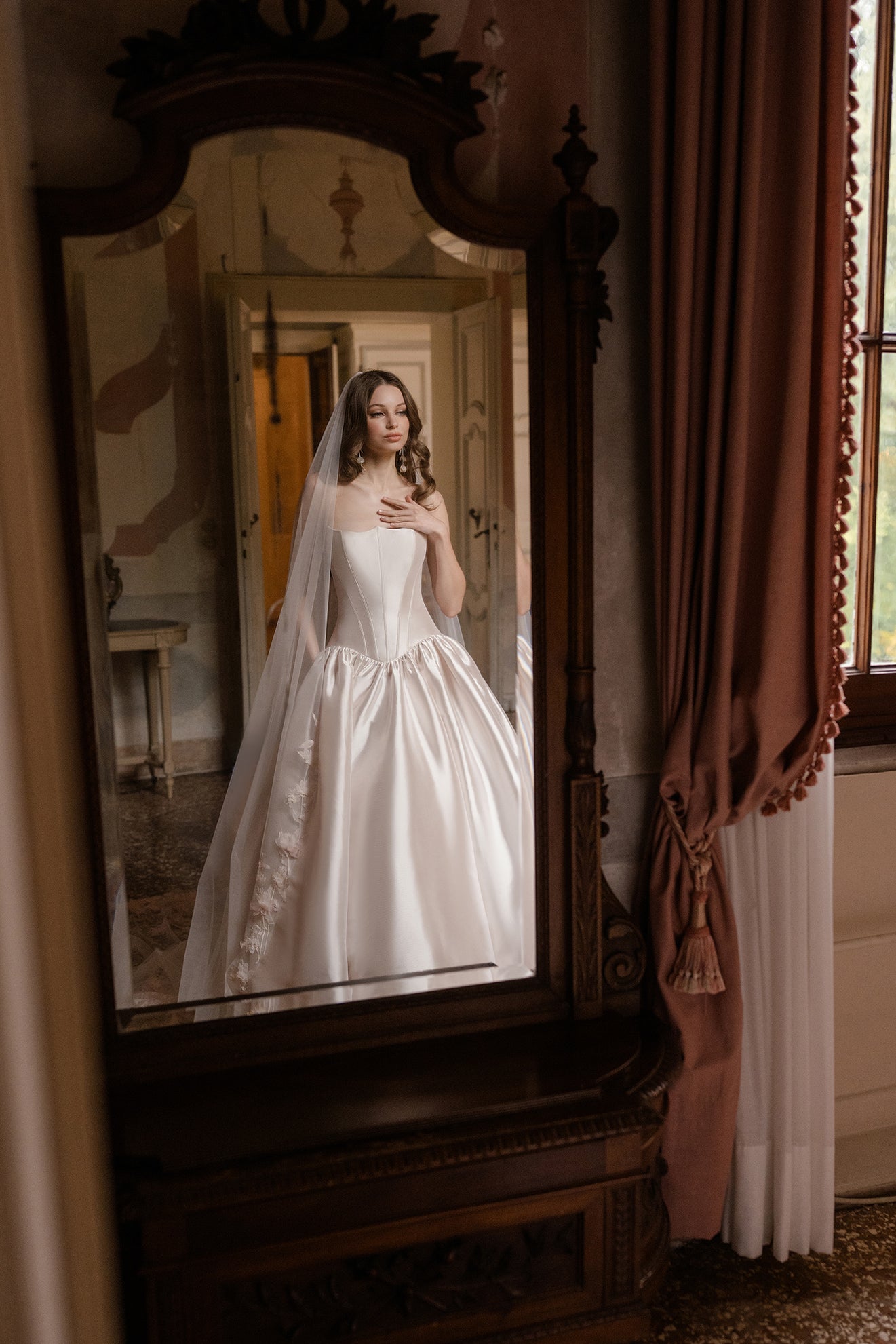 V096C – Allure Bridals