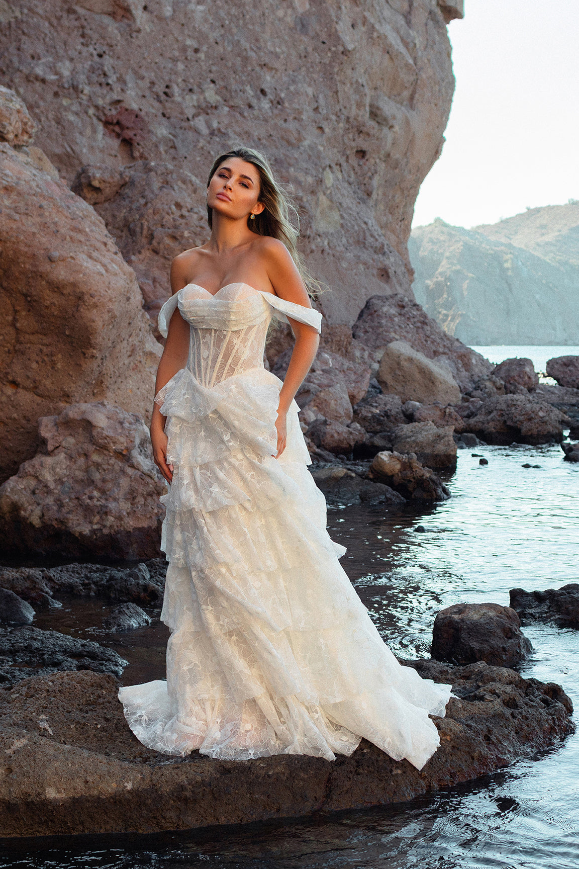 F400 - Loreto – Allure Bridals