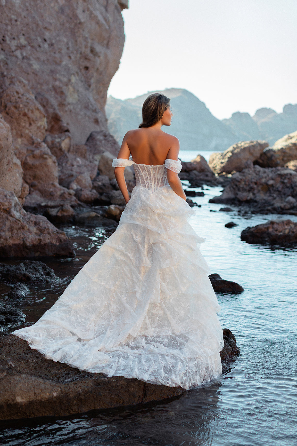 F400 - Loreto – Allure Bridals