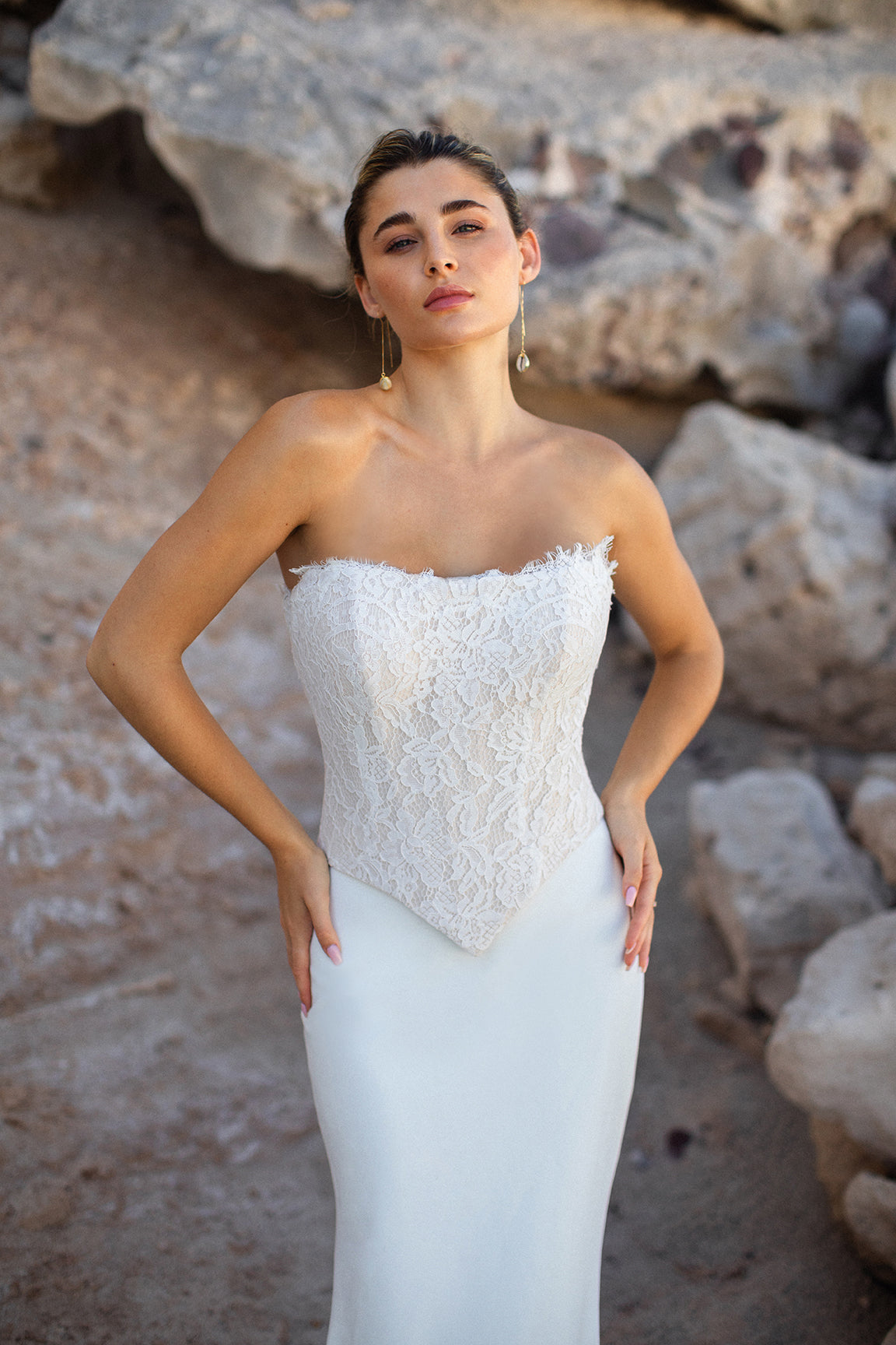 F408B - Perla Bodice