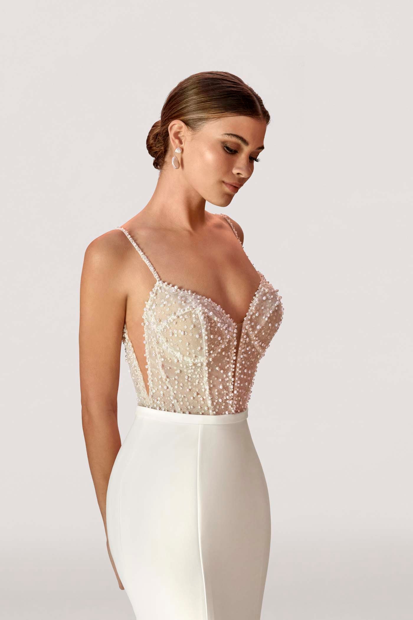 MJ1050 - Gigi
