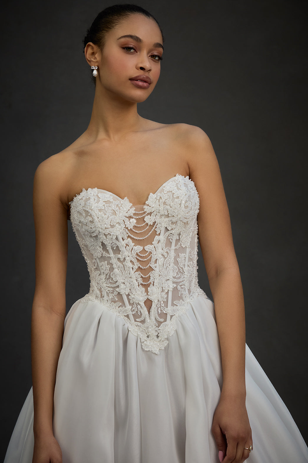 MJ1272 - Claire