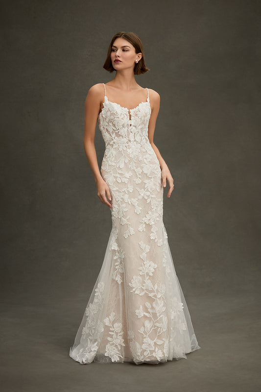 MJ1290 - Claudia