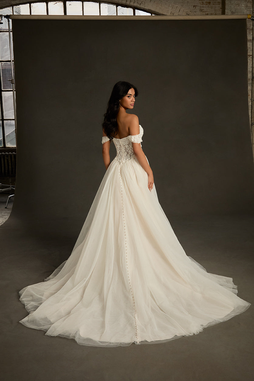 MJ1296 - Carmela