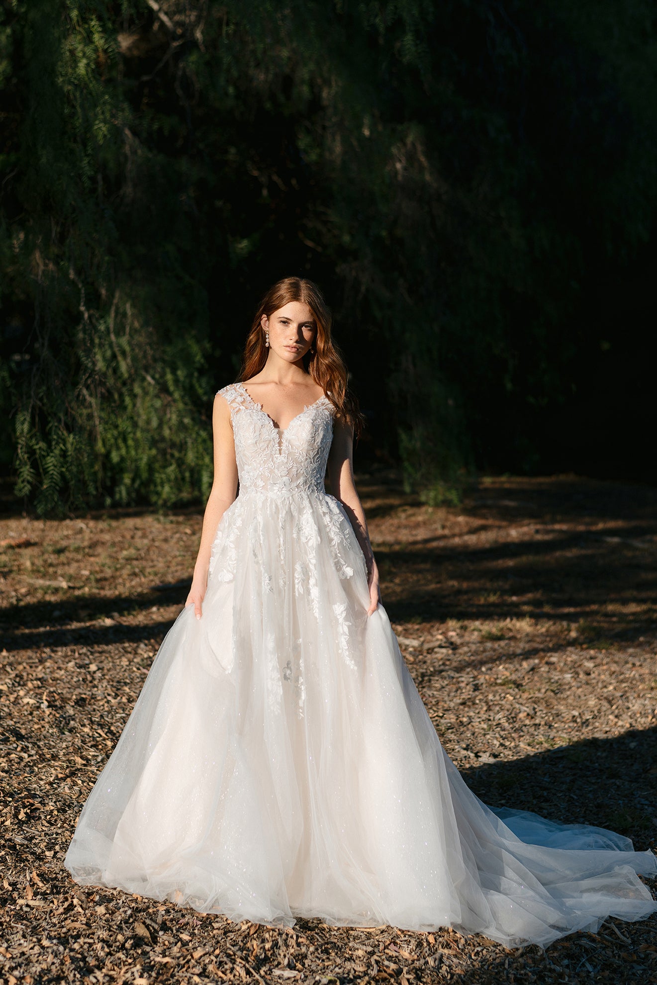R3903 – Allure Bridals