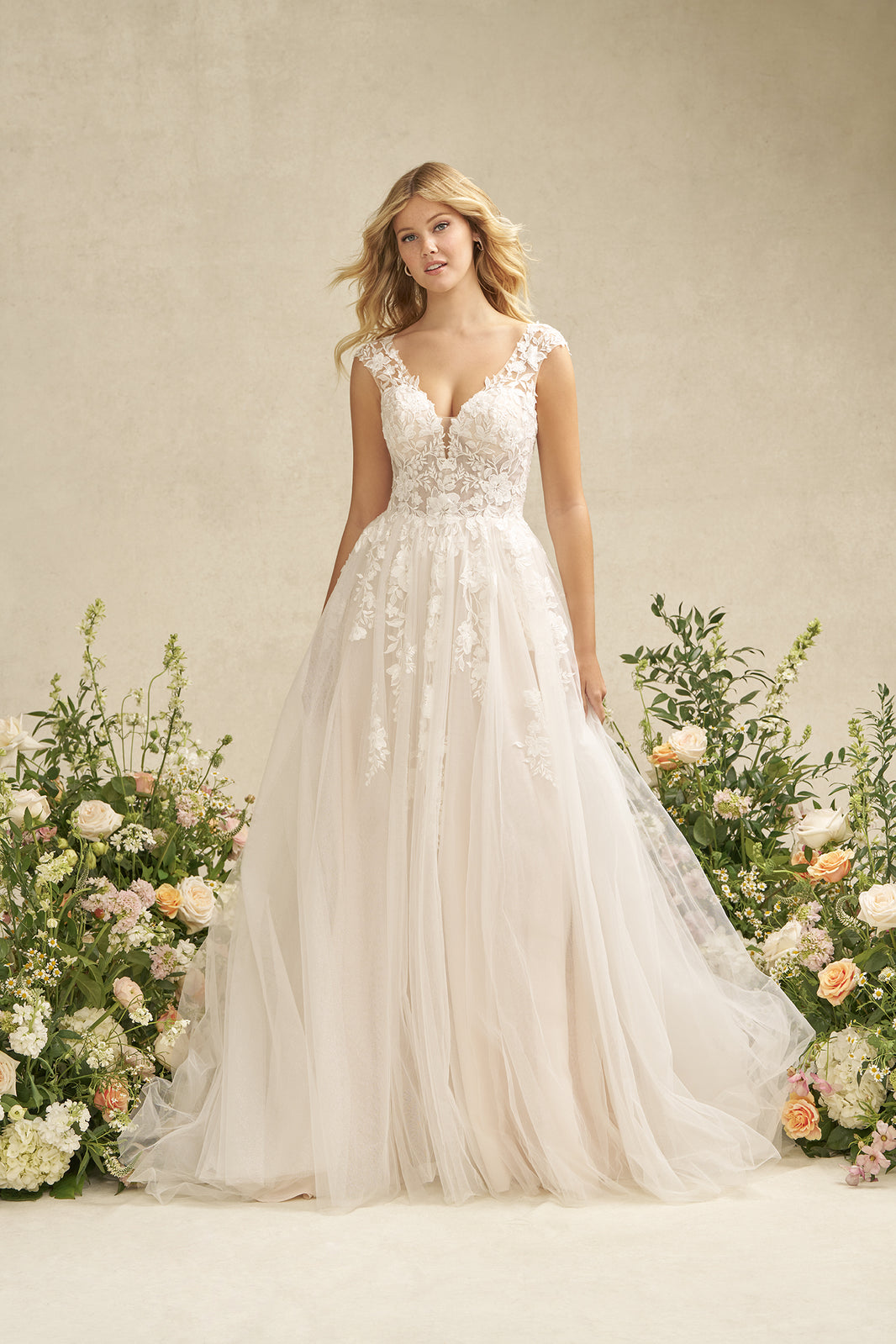 white flowy dress with sleeves Long Sleeve Boho Wedding Lace A-Line V-Neck Beach Gown wit FEB 35 Amazing Photos Show Sleeve Length:32/33