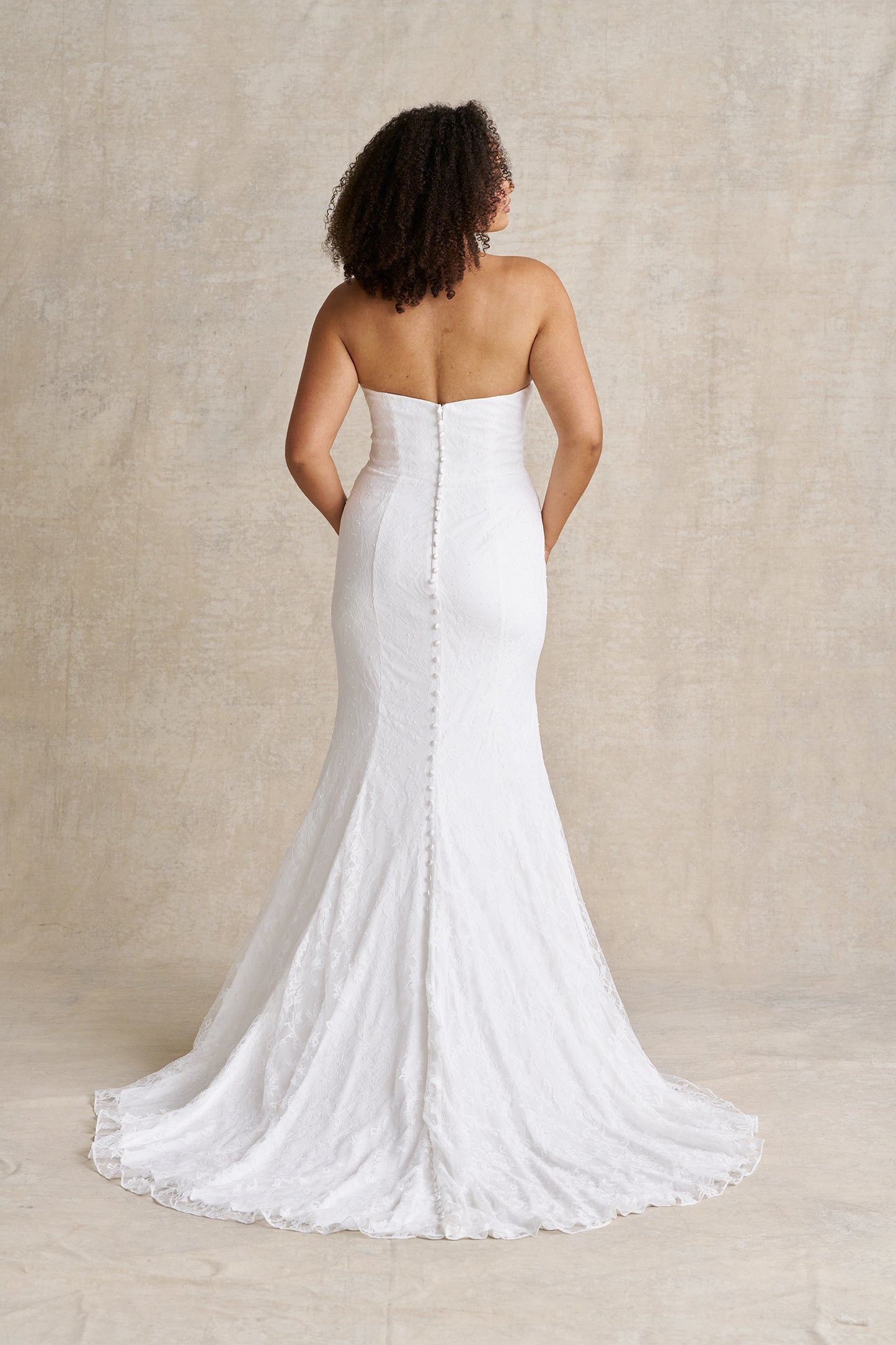 R3990