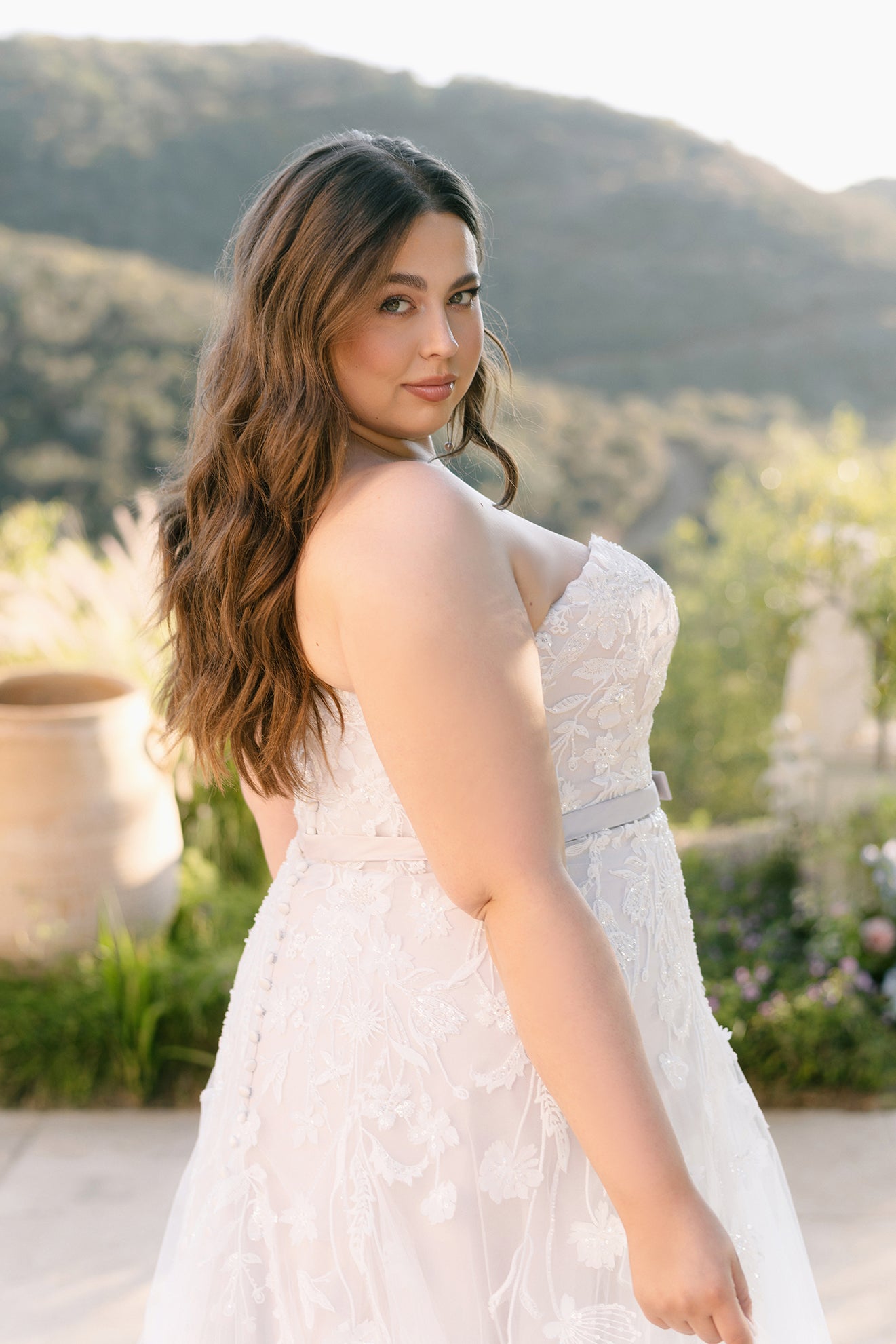 W551 – Allure Bridals